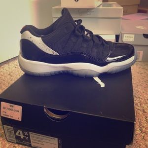 Boys Infrared 11’s Jordan